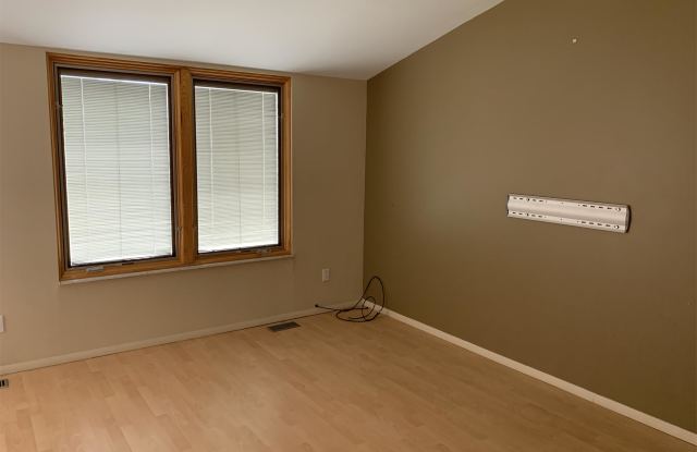 710 Copeland Street - 1#16 Gallery 2