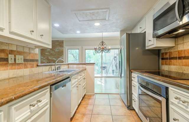 1802 Stoney Brook Drive Gallery 4