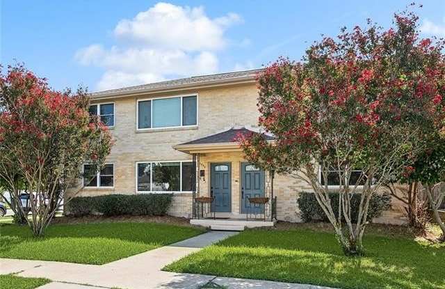 7033 MARSHALL FOCH Street photos photos