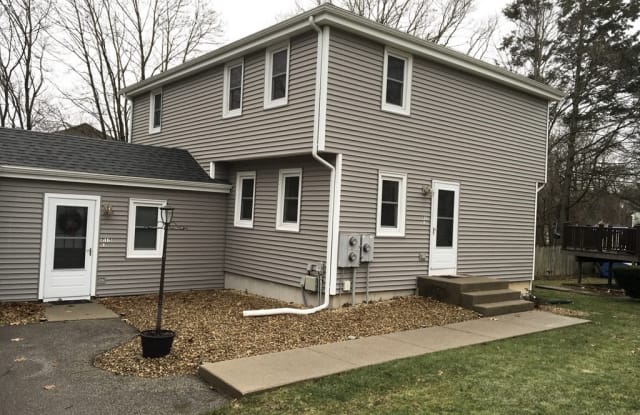 215 Jefferson Street - 215 Jefferson St, Bristol County, MA 02760