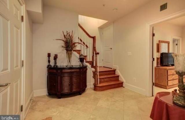 700 MILLER LN Gallery 2