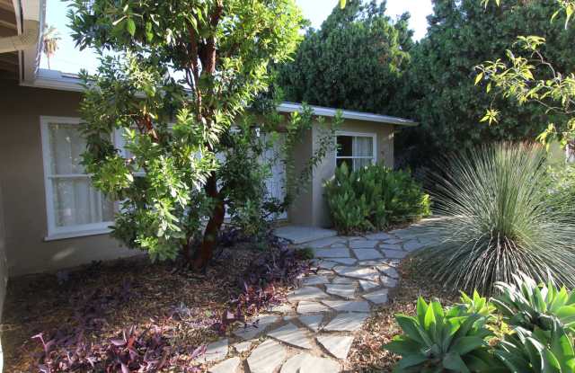 Beautiful 3 Bedroom Near UCR Gallery 4