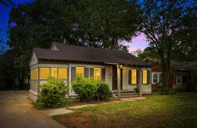 Stylish  Newly Renovated 4 Bedroom 2 Bath Home Available Now! photos photos