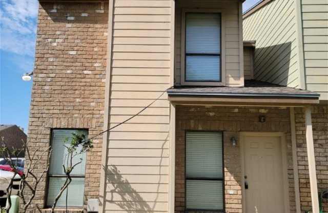 2801 Saint Joseph Street - 2801 Saint Joseph Street, Corpus Christi, TX 78418