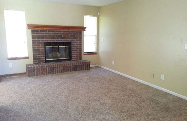 11828 Crystal Dr Gallery 4