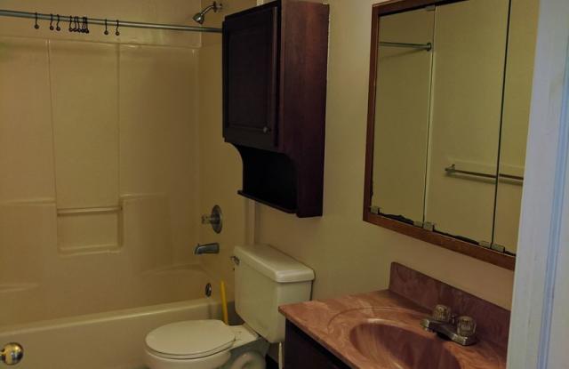 Renovated 4 bedroom House on the South Side Flats!! photos photos