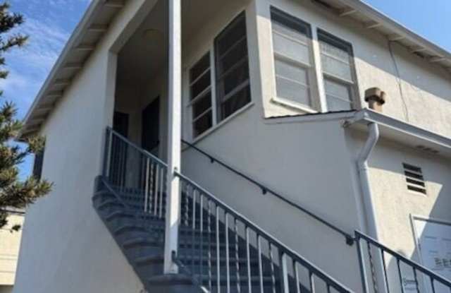 2639 21st St photos photos