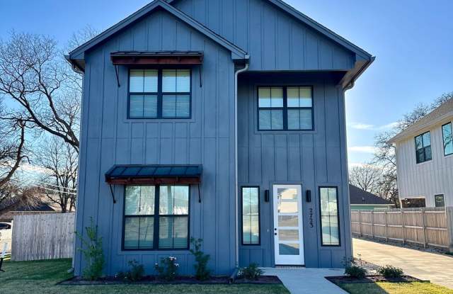 Luxurious NEW CONSTRUCTION 4/4.5 Home Near Baylor Campus! photos photos