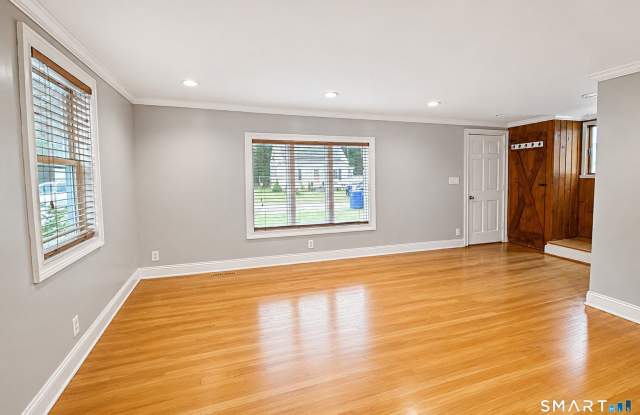 144 Ridge Road Gallery 3