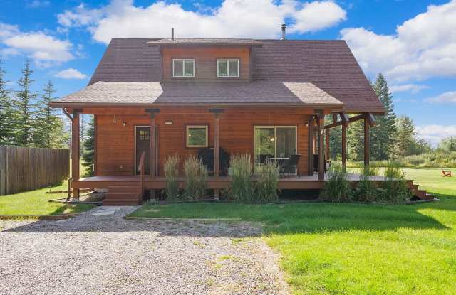 Luxury A-Frame Cabin in Columbia Falls — Near Glacier National Park Gallery 3