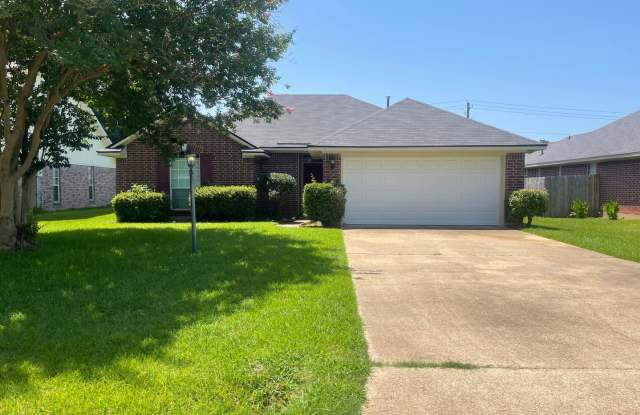 Beautiful Home Located In North Bossier photos photos