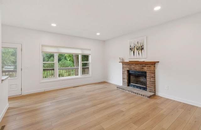 1301 Stratton Court Gallery 3