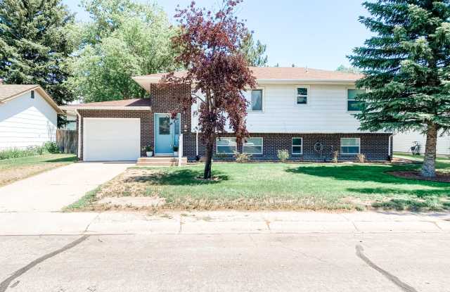 5033 Pineridge Avenue photos photos 5033 Pineridge Avenue photos photos