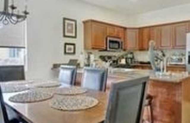 1581 Tustin Avenue - 1581 Tustin Avenue, Costa Mesa, CA 92627