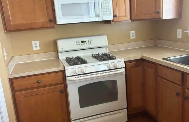 1940 CREPE MYRTLE Gallery 3