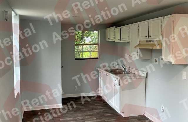 3010 Church Street, Apt A Gallery 3