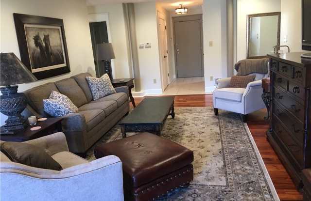 8650 Jaffa Court W Drive Gallery 3