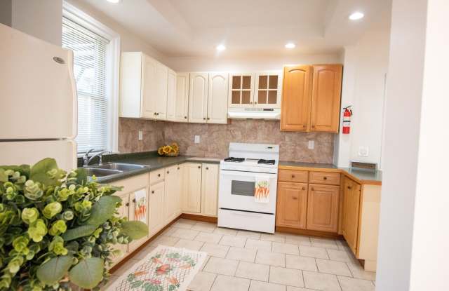 883 Montauk Avenue photos photos