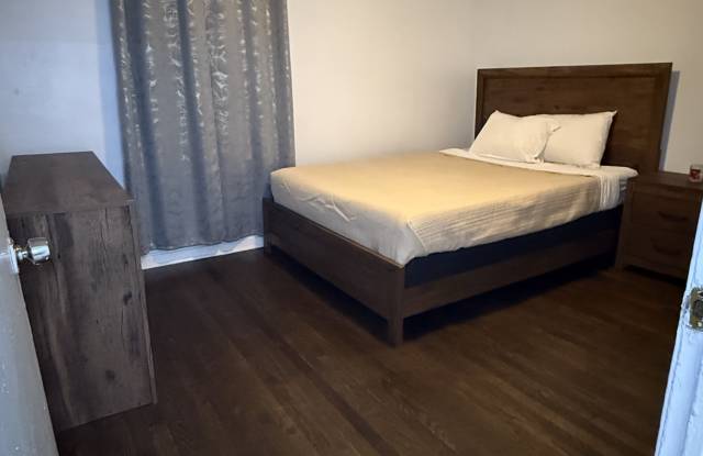 2718 Miles Cir - 2718 Miles Circle, East Point, GA 30344 2718 Miles Cir - 2718 Miles Circle, East Point, GA 30344