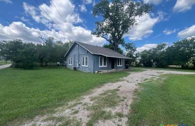 303 San Marcos Highway - 303 San Marcos Highway, Luling, TX 78648 303 San Marcos Highway - 303 San Marcos Highway, Luling, TX 78648