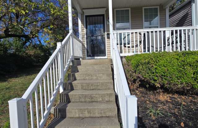 Updated 3 Bedrooms, 1.5 Bathrooms on a Double Lot! All Appliances and 2nd Floor Washer/Dryer Hookups! Gallery 4