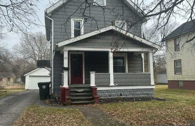 1734 Ogden Ave NW - 1734 Ogden Avenue Northwest, Warren, OH 44483