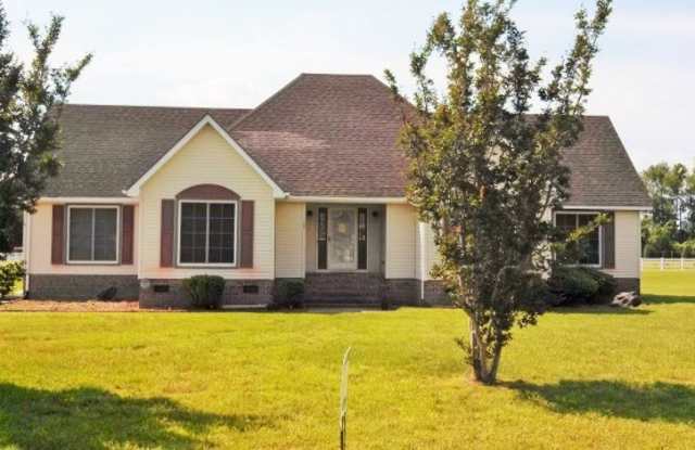 Spacious Juniper Estates Home photos photos