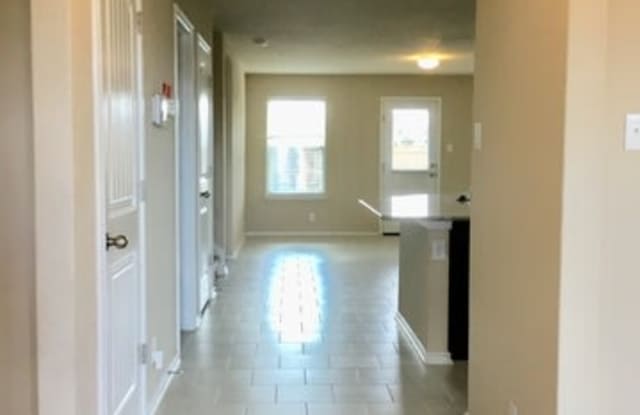 8925 DOUBLE OAK Gallery 3