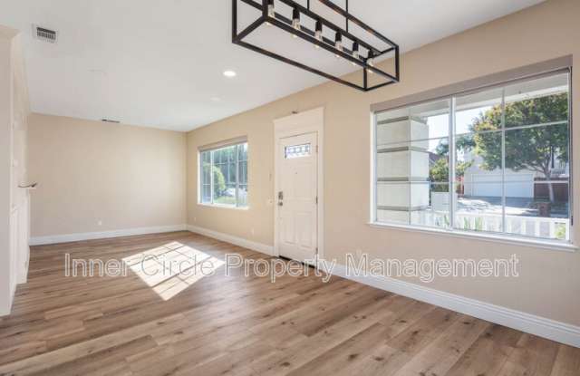 342 Chaucer Drive Gallery 3