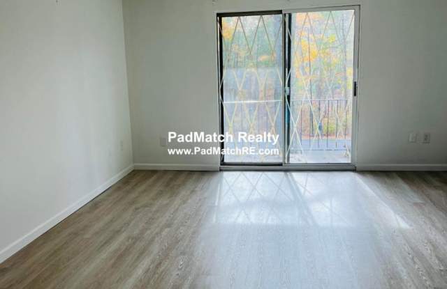 8 Shadowbrook Ln. photos photos
