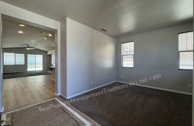 5764 Paddington Drive Gallery 2