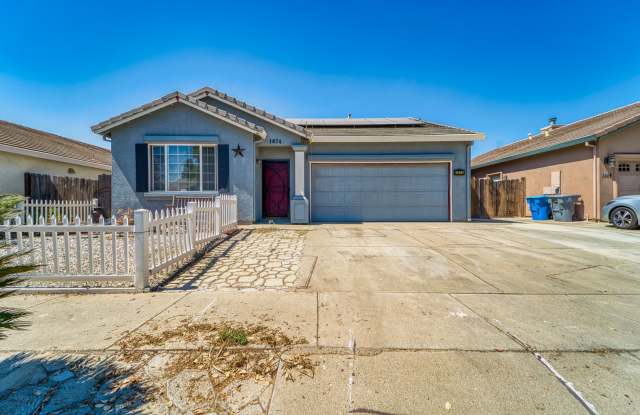 North Yuba City 3 bd 2 bath Home with solar photos photos