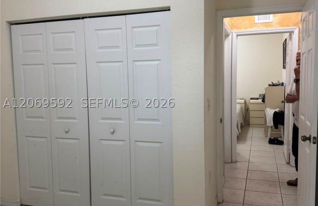 20808 SW 86th Ct Gallery 3