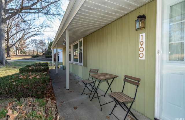 1900 Windsor Drive Gallery 4