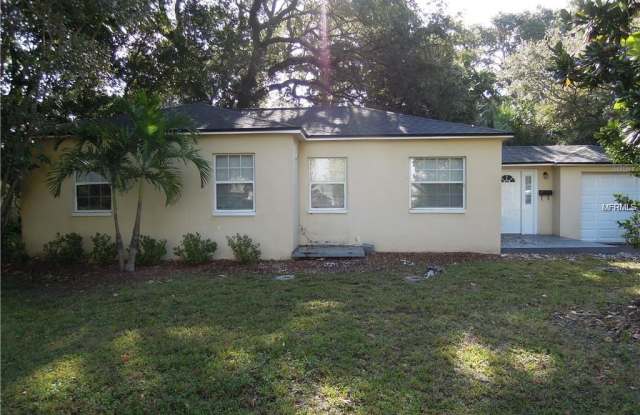 8090 38TH AVENUE N - 8090 38th Avenue North, St. Petersburg, FL 33710