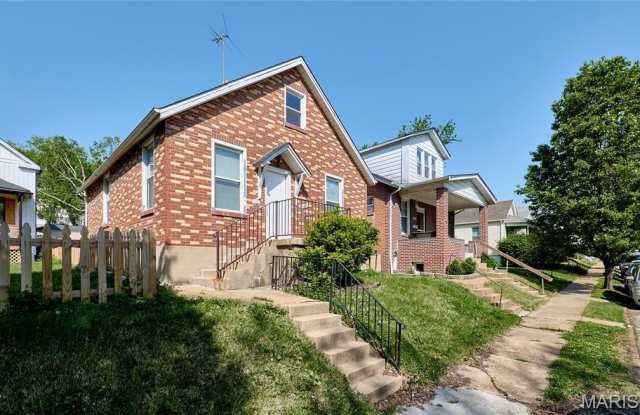 4832 Goethe Avenue Gallery 3
