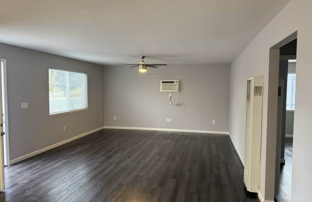 1502 F Street - A Gallery 3