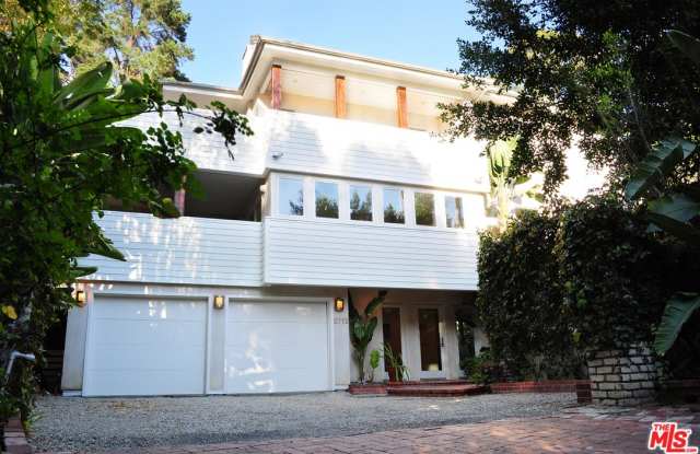 2712 NICHOLS CANYON Road - 2712 Nichols Canyon Road, Los Angeles, CA 90046