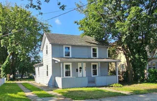 629 E QUINCE Street - 629 East Quince Street, Vineland, NJ 08360