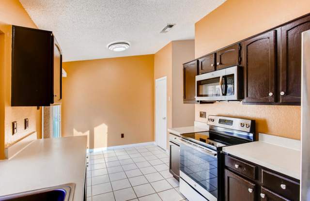 6121 Maurie Court Gallery 3