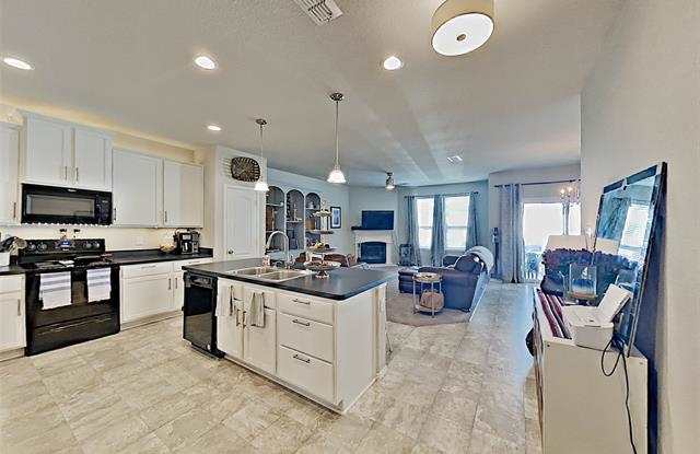 6005 Myers Court Gallery 3
