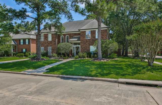7402 Knoll Cliff Court Gallery 2