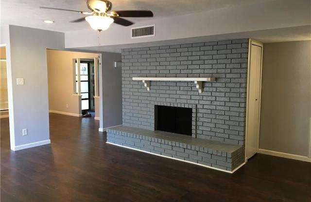 1418 Meandering Way Gallery 2
