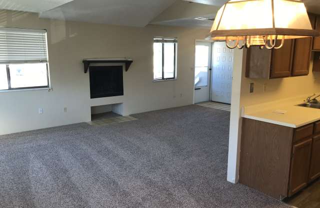 8055 E Colorado Ave Apt 3 Gallery 2