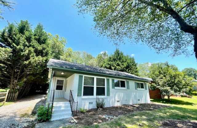 Charming Brick Ranch in Downtown Matthews Available Now! - 447 Sadie Drive, Matthews, NC 28105