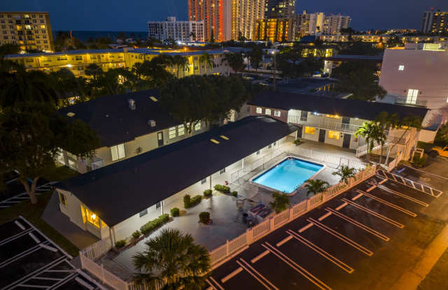 1020 N Riverside Drive photos photos