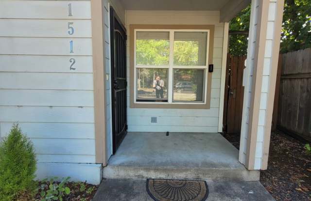 Spacious 1bd, semi-detached apartment for rent in the desirable Jefferson West Side neighborhood. Pet Friendly photos photos