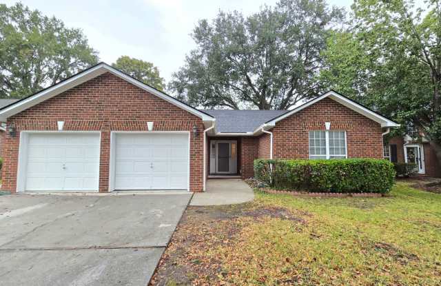 Charming 3-Bedroom Brick Ranch in Eagle Landing photos photos Charming 3-Bedroom Brick Ranch in Eagle Landing photos photos