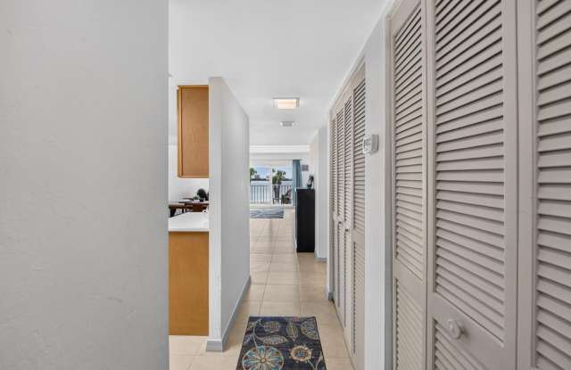 COMING SOON - Beautiful Furnished Riverfront Condo Gallery 4