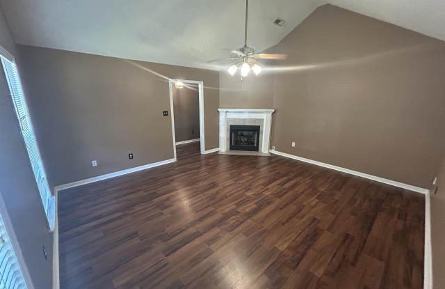 111 Sunnyfield Drive Gallery 4